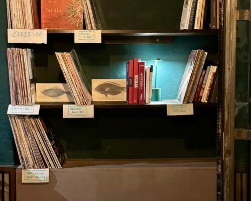 Aperitivo a Torino tra libri, vini e vinile da Buatta