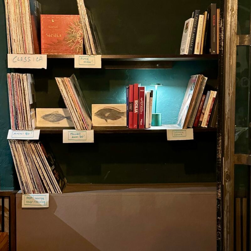 Aperitivo a Torino tra libri, vini e vinile da Buatta