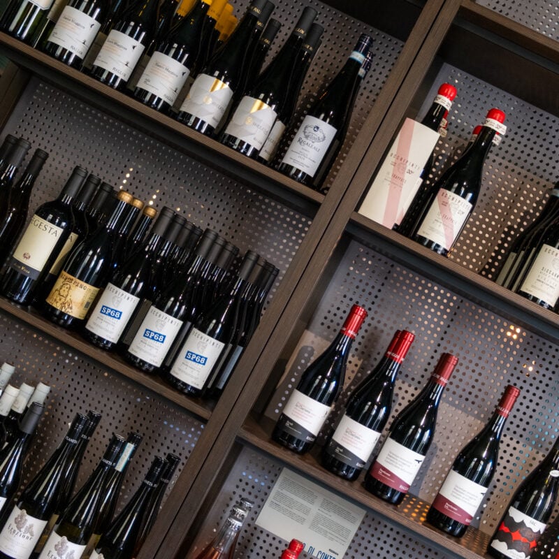 Dalle 18: Aperitivo a Torino con vinili e libri
